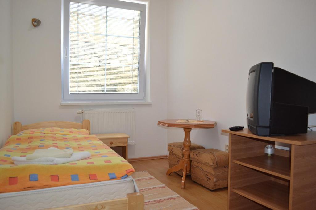 Privat Julia Hotel Vrbov Room photo